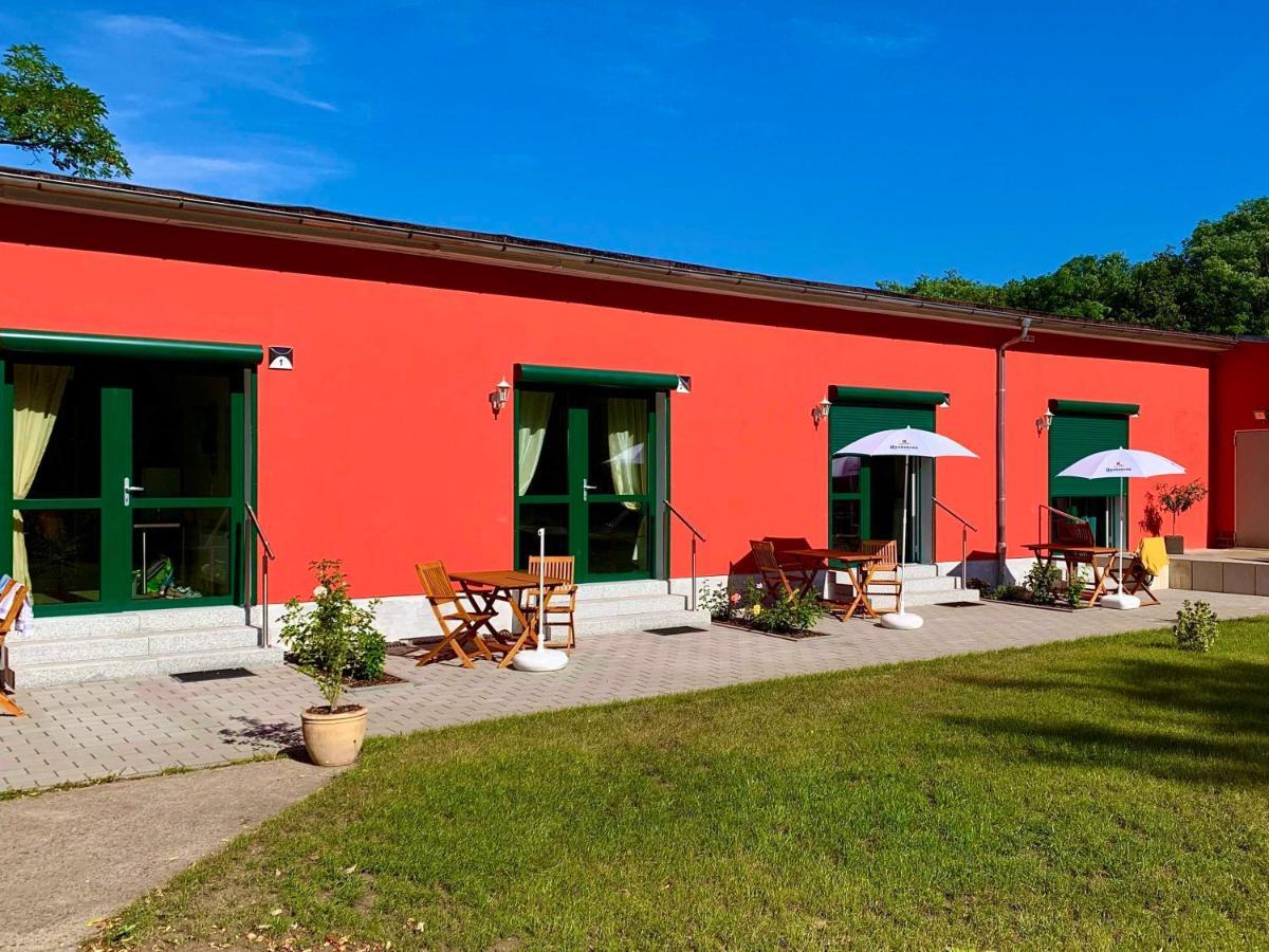 Pension Am Waldguertel Forst  Buitenkant foto