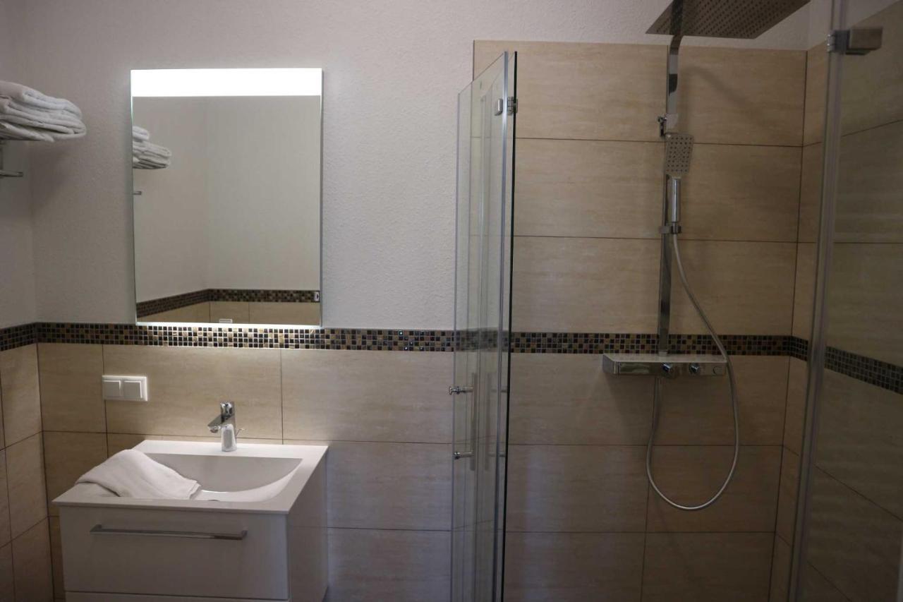 Pension Am Waldguertel Forst  Kamer foto