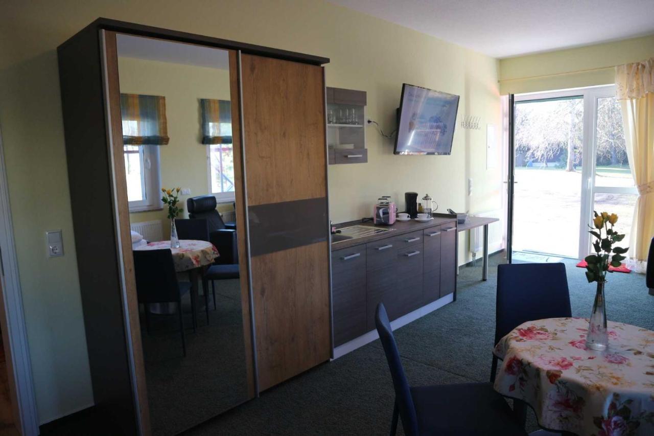 Pension Am Waldguertel Forst  Kamer foto